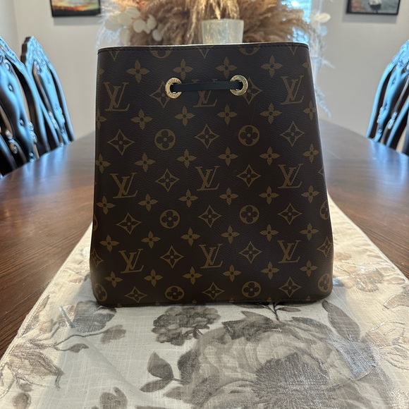 🎀SOLD🎀 Louis Vuitton NéoNoé MM - Picture 5 of 7